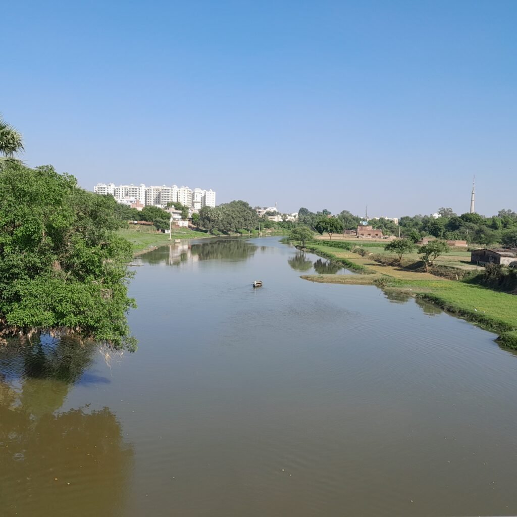 बाढ़ के बाद किसान कैसे करें मृदा प्रबंधन pic 4 after heavy flood beautyfully managed land near river